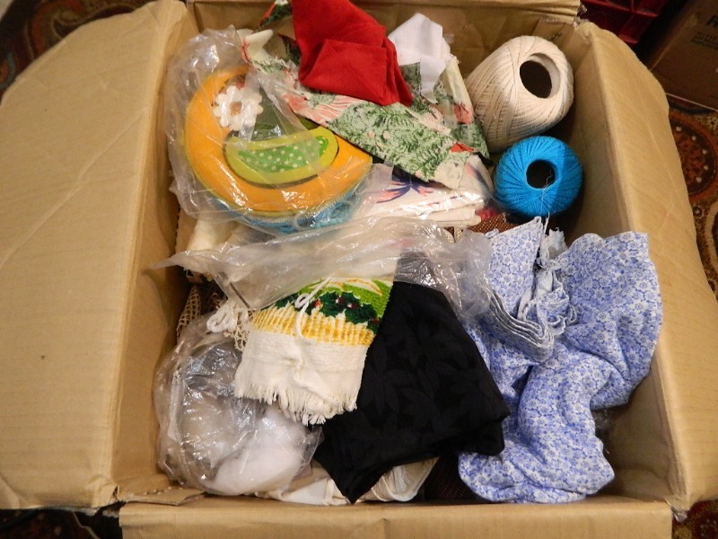 lot 166 image: Large Lot of Craft Items