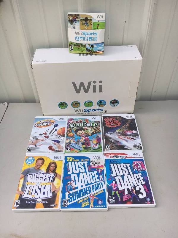 lot 24 image: Nintentdo Wii w 7 Games