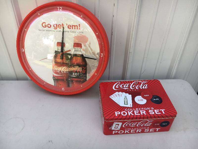 lot 33 image: Coca-Cola Collector Poker Set & Clock