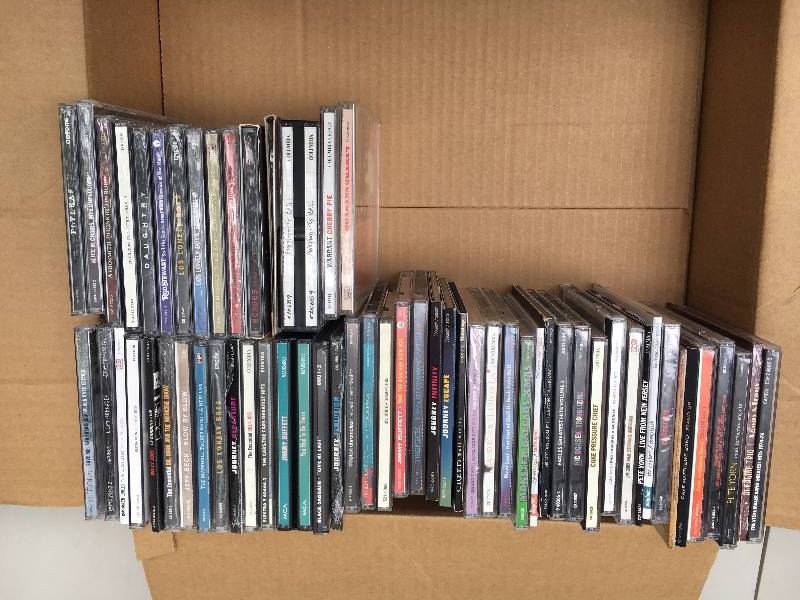 lot 51 image: 60 CDs (Classic Rock)