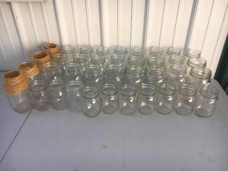 lot 61 image: Large Lot of Mason Jars 8oz and 16oz jars