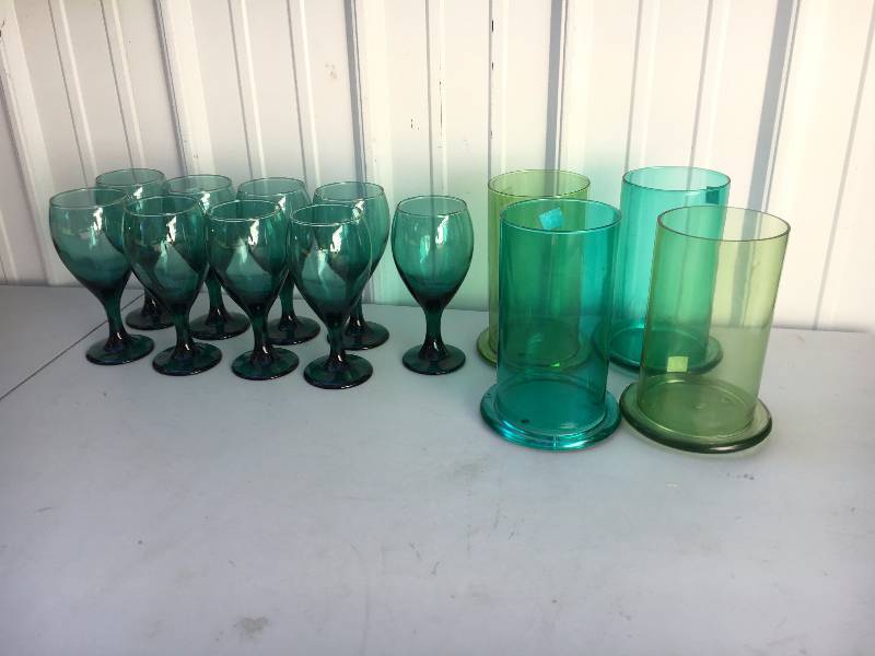 lot 66 image: Vintage Green Glass Wine Glasses and Candles Holders