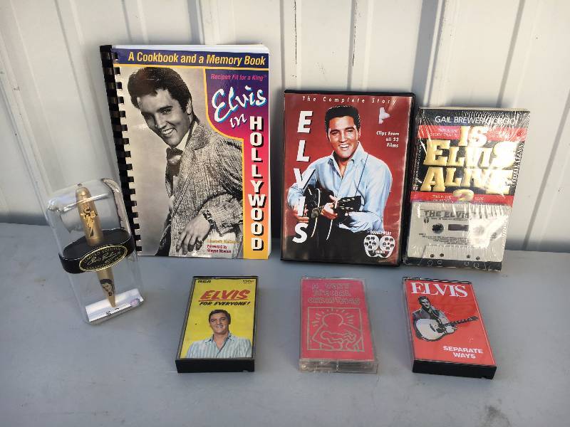 lot 71 image: Elvis Presley Collectible Lot