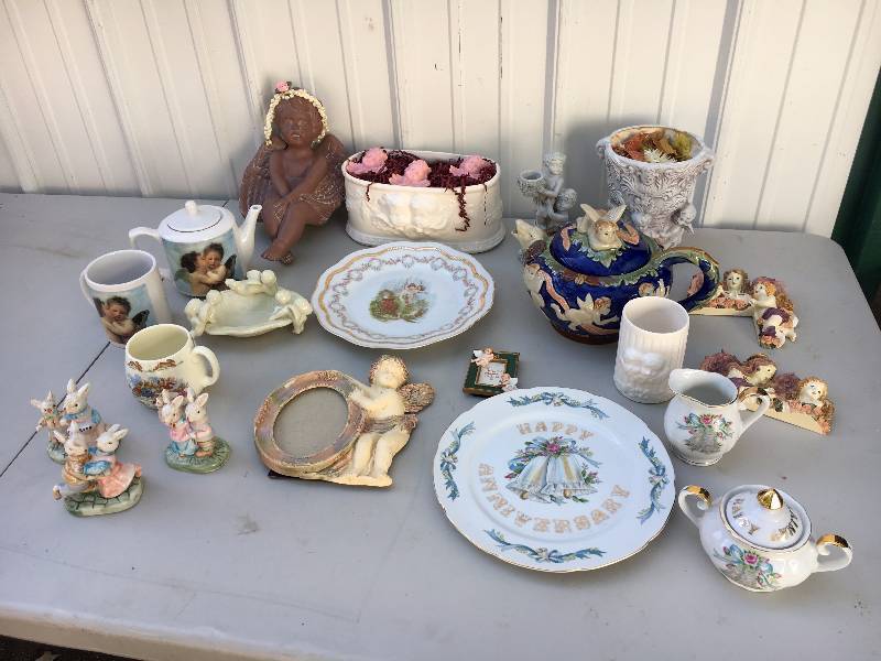 lot 74 image: Large Lot of Figurines Collectibles