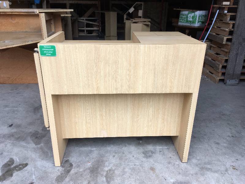 SOLID WOOD REGISTER COUNTER WITH GATE