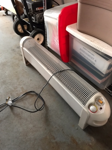 lot 11 image: Electric Heater