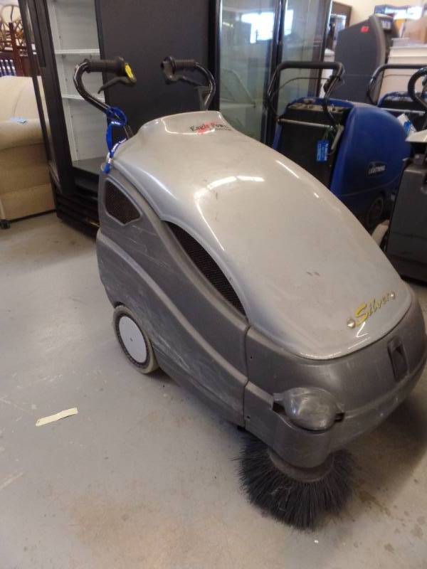 WALK BEHIND SWEEPER