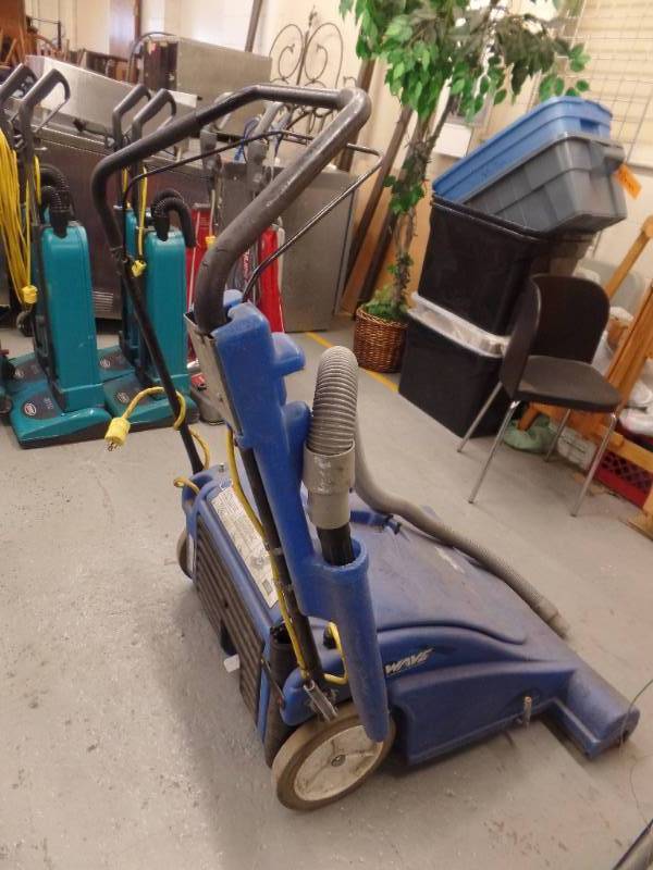 WIDE AREA VACUUM