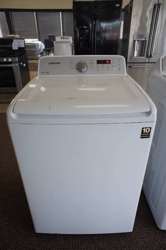 lot 21 image: PREVIOUSLY OWNED - Scratch and Dent - Samsung Model # (WA400PJHDWR) Top-Loading Washer - 4 cu ft - White Color - Tested Works - MSRP $ 999.99