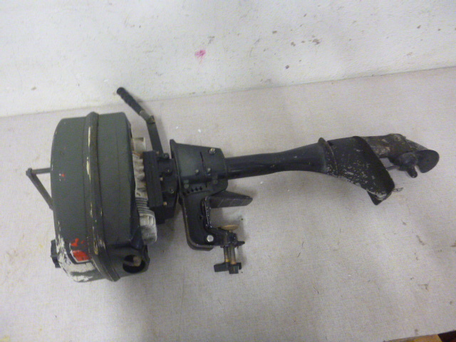 lot 7 image: Eska Outboard Motor