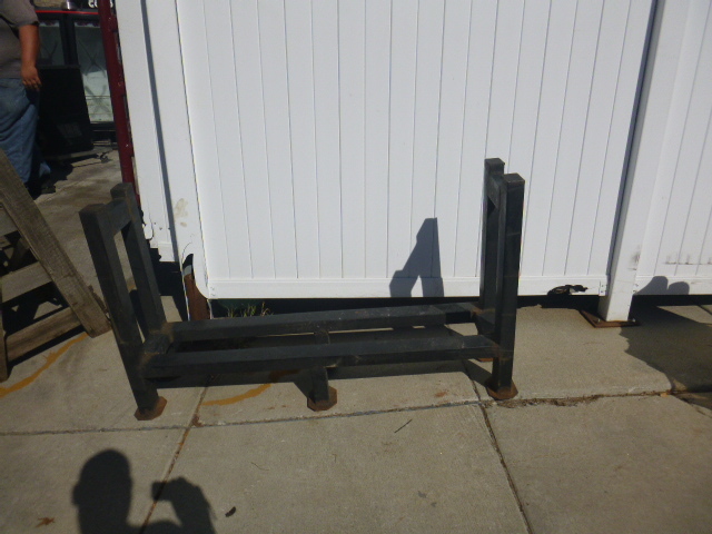 lot 43 image: Firewood Rack