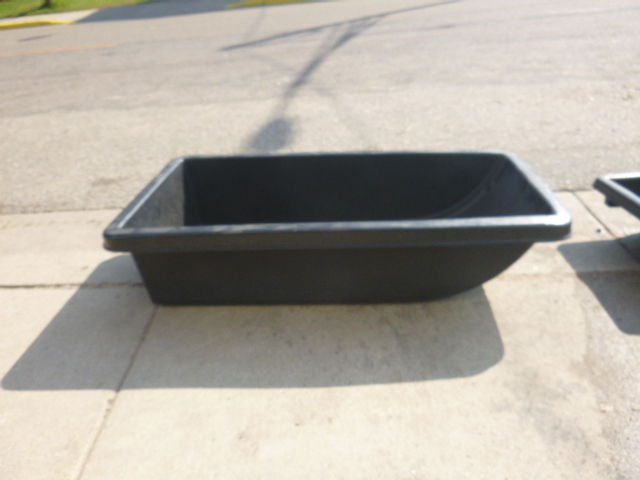 lot 62 image: Plastic Yard Sled