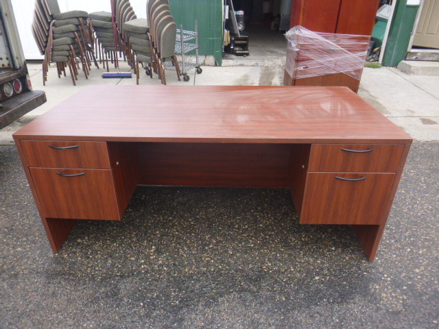 lot 82 image: Cherry Wood Office Desk