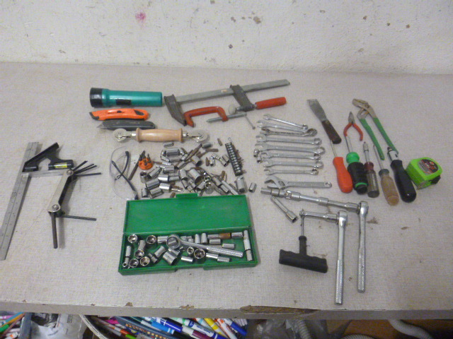 lot 119 image: Miscellaneous Tools