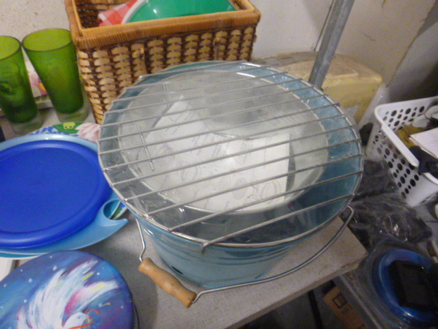 lot 134 image: Miscellaneous Kitchen Items