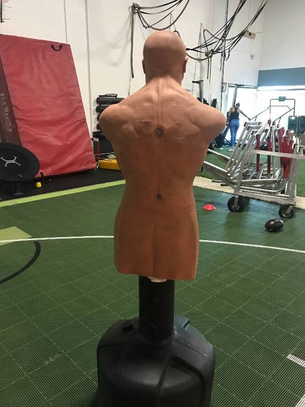 Body boxing opponent