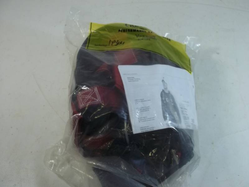 lot 17 image: Qual-Craft Guardian Fall Protection  Full Body Harness # 1P3011