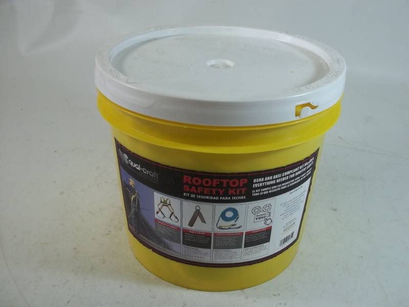 lot 25 image: Qual-Craft Guardian Bucket of Safe tie   Model # 00815 -QC