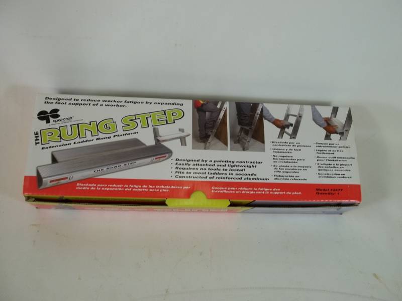 lot 40 image: Qual-Craft Guardian Rung Step # 2477