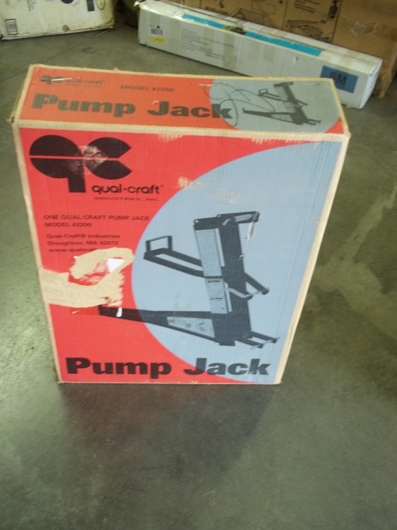 lot 47 image: Qual-Craft Guardian  Pump Jack # 2200 Retail $128.00