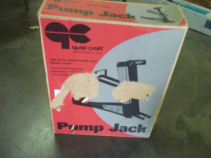 lot 48 image: Qual-Craft Guardian  Pump Jack # 2200 Retail $128.00