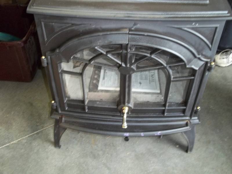 lot 51 image: Dove  Cape Cod Wood Stove