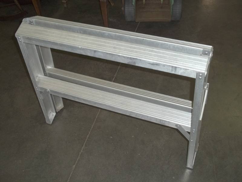 lot 55 image: Step Up Scaffolds 24 Tall