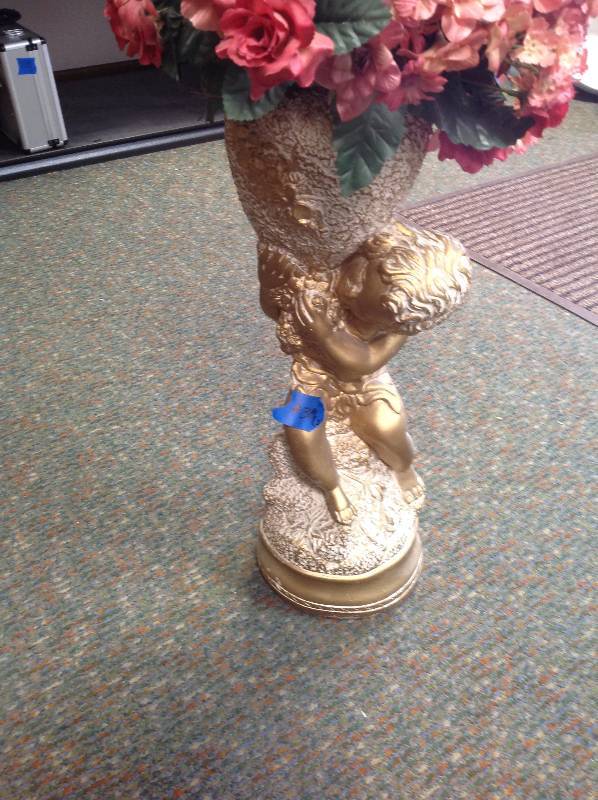 lot 39 image: Cherub Flower Pot