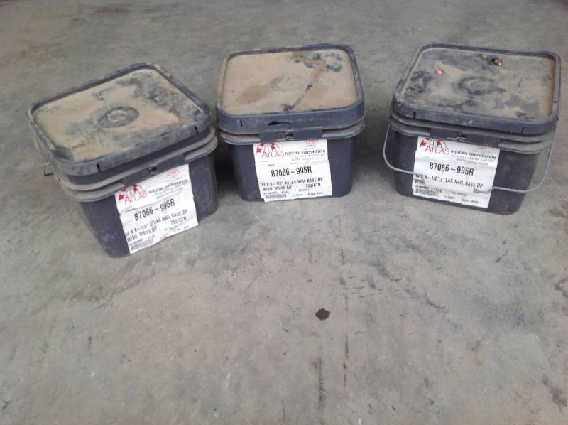 lot 2 image: 14 X 8-12 Atlas Nail Base 3 tubs New