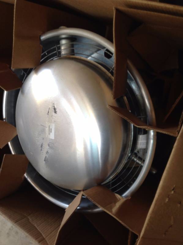 lot 11 image: Exhaust Fan