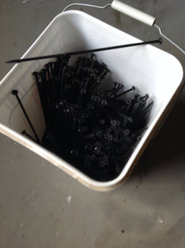 lot 46 image: 10 Inch Heavy Duty Fastener