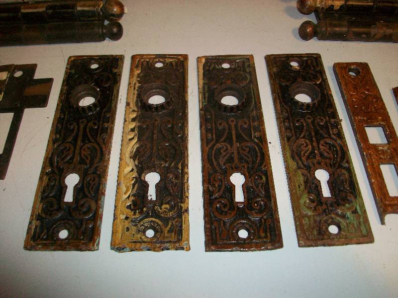 lot 13 image: Door Knobs
