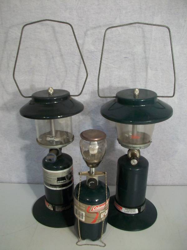lot 30 image: Coleman Lanterns