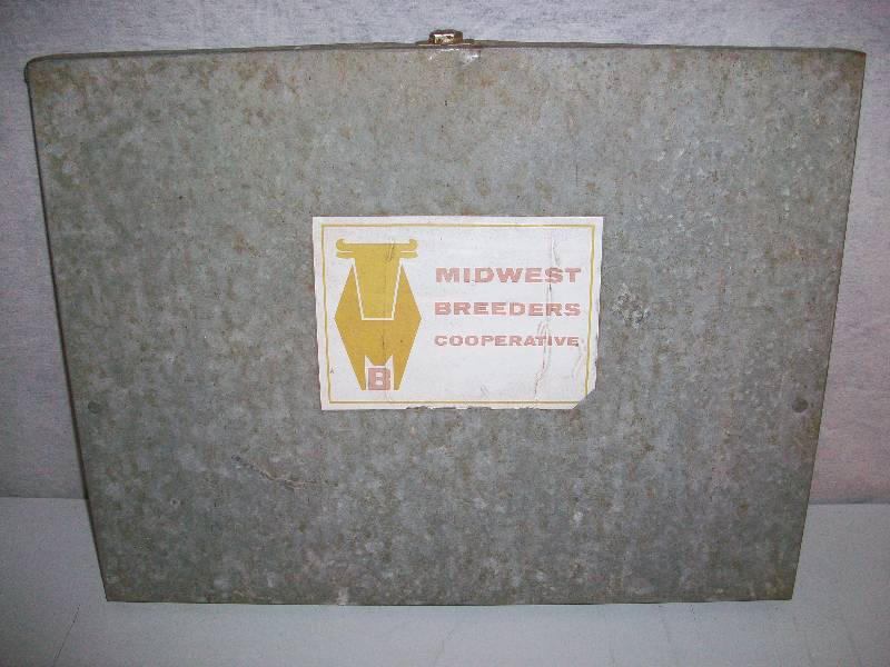 lot 48 image: Farm Sign