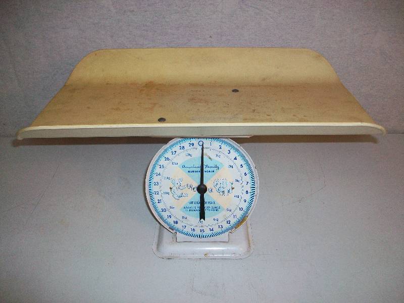 lot 63 image: Baby Scales