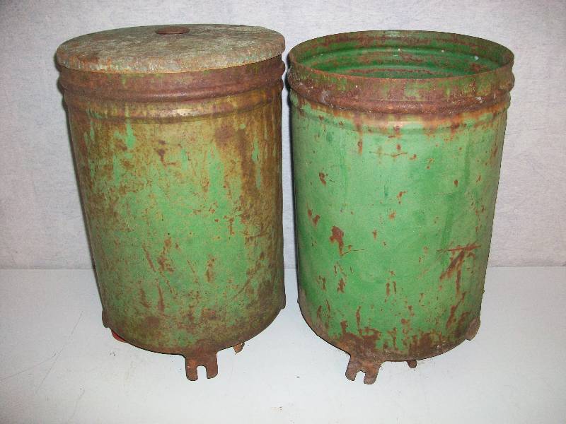 lot 76 image: John Deere Planter Boxes