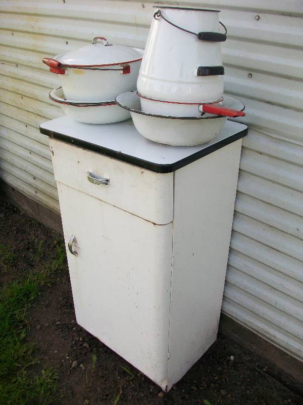 lot 85 image: Steel Cabinet