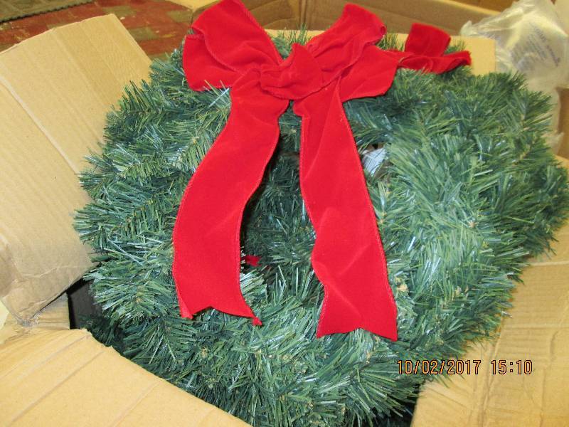 Lot of 6 Christmas wreathes...