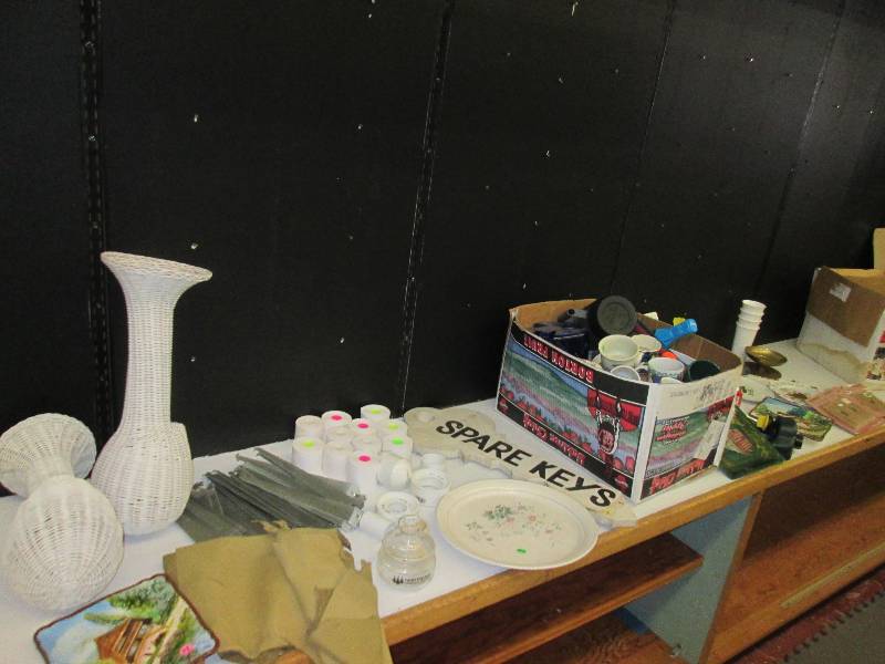 Shelf brackets, cash register tape,...