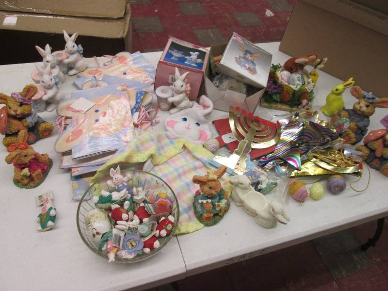 Lot of Easter dcor...