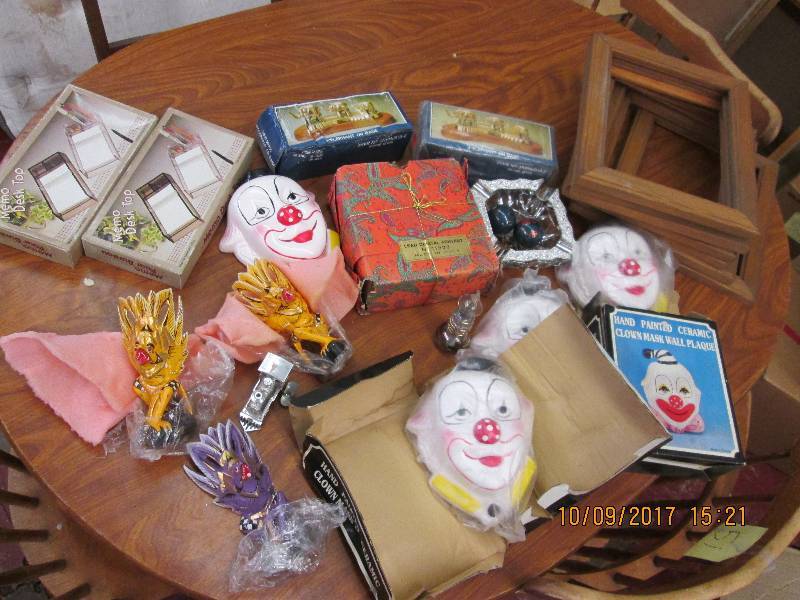 Lot of new vintage items...