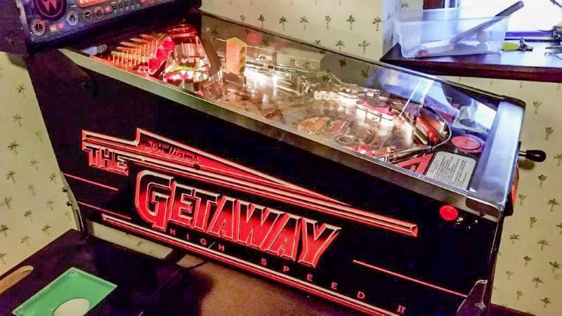 lot 1010 image: The Getaway High Speed II Pinball Machine