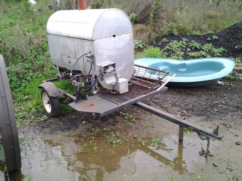 lot 3 image: 60 Inch Stainless Steel Gas Grill With Rotiserrie Mounted On Yard Trailer Class 1 No License Has Lights 1 78 Ball