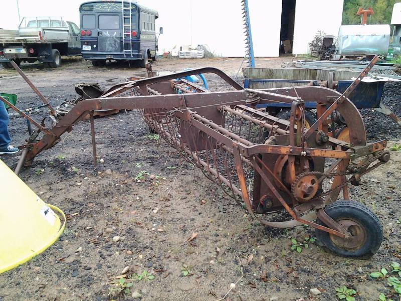 lot 13 image: Old Steel Hay Rake