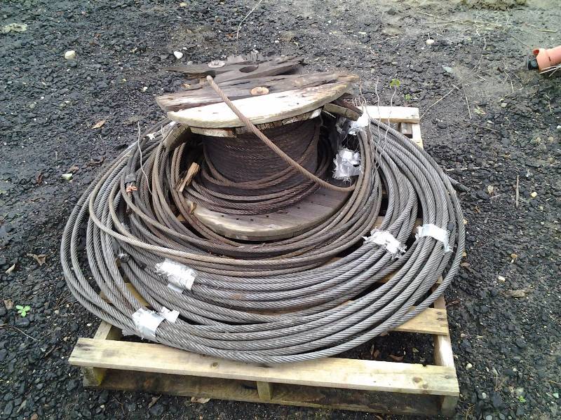 lot 14 image: Pallet Of Steel Cable