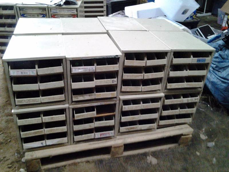lot 32 image: 8-Retail Parts Bins With Contents (Hardware)