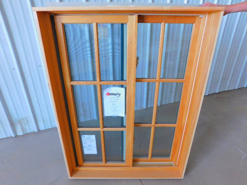 lot 12 image: New Integrity Horizontal Glider Window