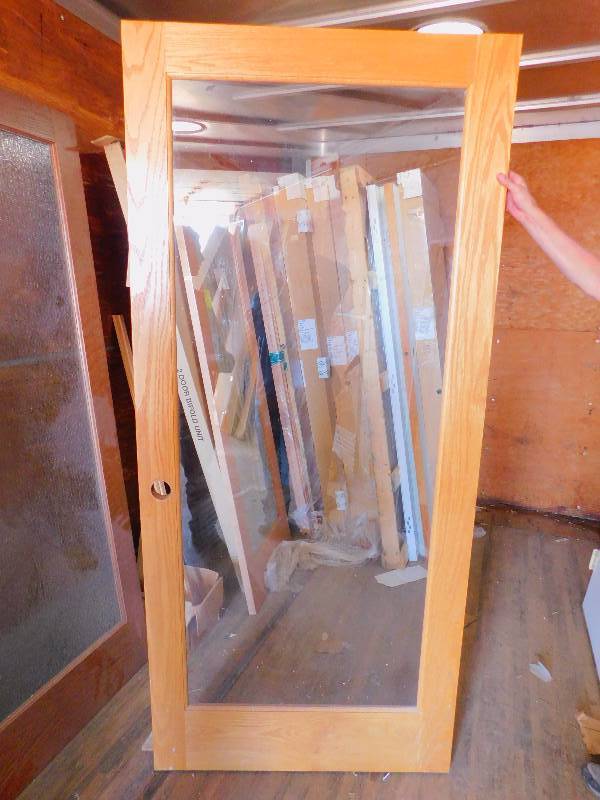 lot 40 image: Solid OakGlass Door - Used