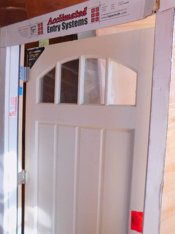 lot 59 image: Display Model Raised Panel Solid Oak Door wFrame