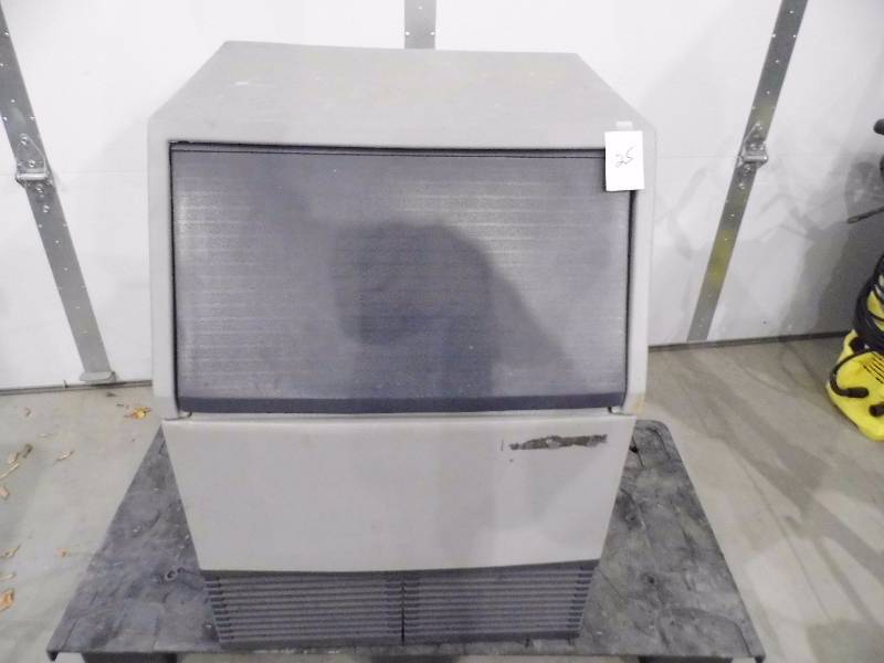 Scottsman Ice Machine